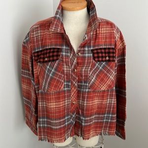Jolie and Joy Cropped flannel shirt
